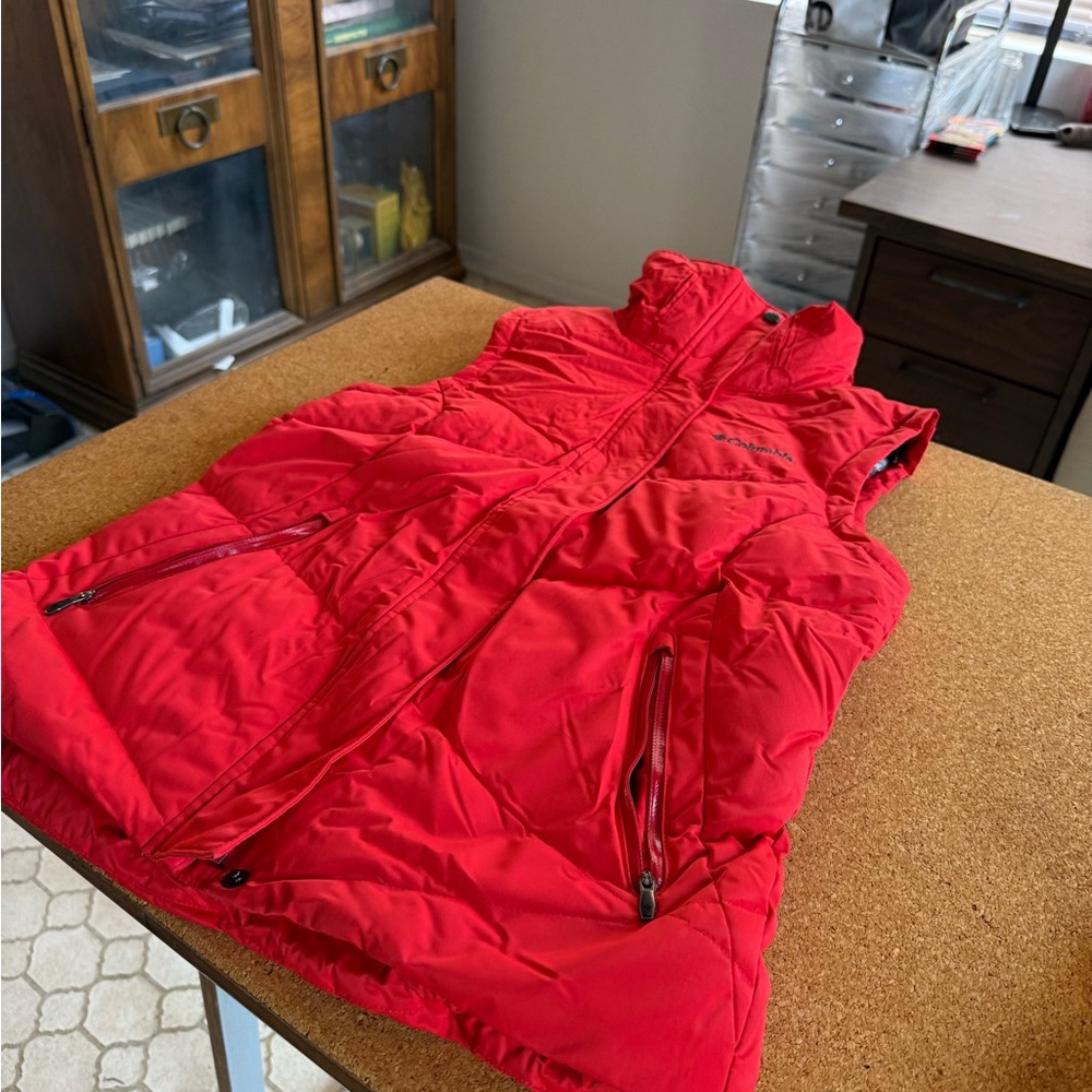 Columbia Red Puffer Jacket Lightweight Insulated Design